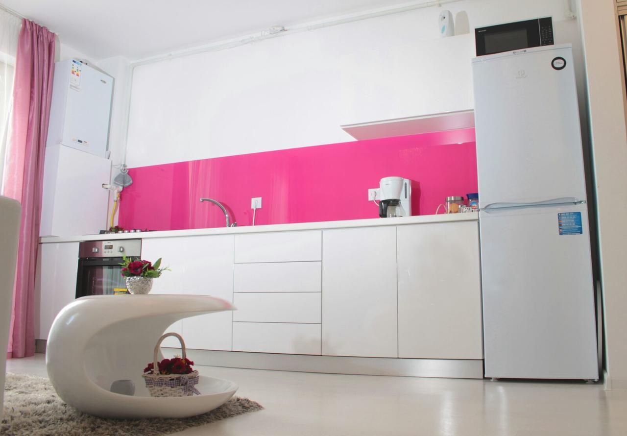 White Luxury Apartment Sybin Zewnętrze zdjęcie